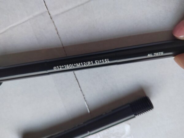 Meihanda Mountain Bike and Road Bike Specialized Bucket Axle Rod